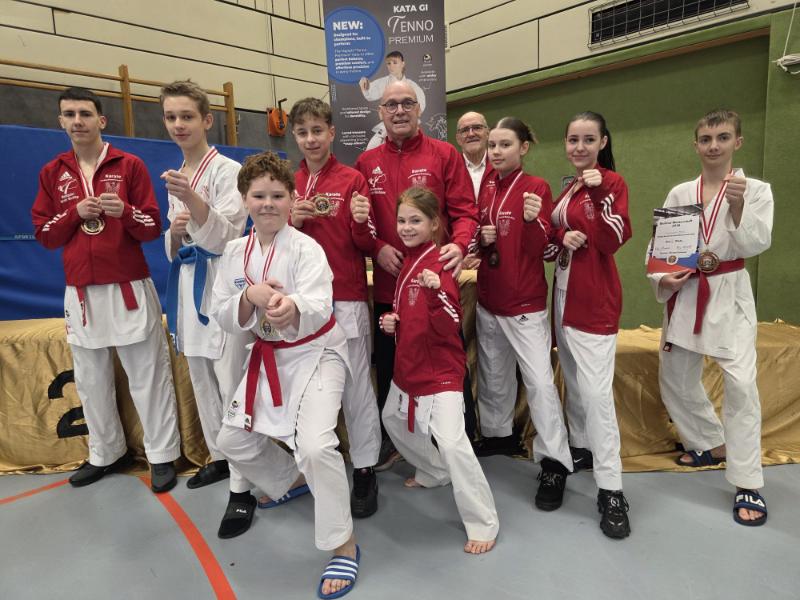 c6f80cc4-5f52-4e0e-b498-82f8f7885890 c6f80cc4-5f52-4e0e-b498-82f8f7885890